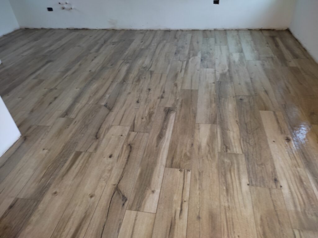 Pavimento finto legno